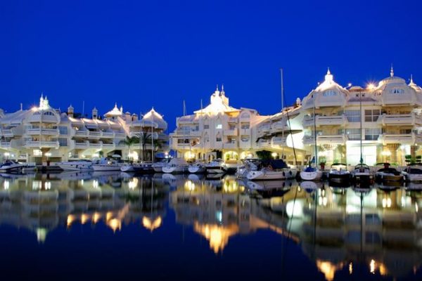 apartamentos vacaciones en benalmádena